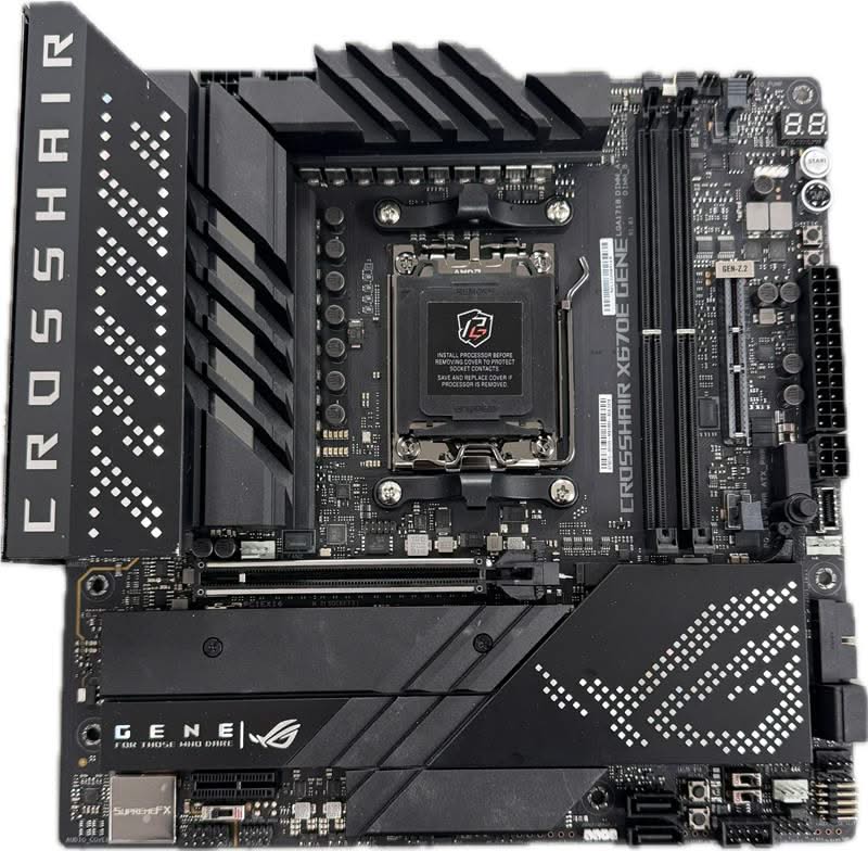 ASUS CROSSHAIR X670E GENE
